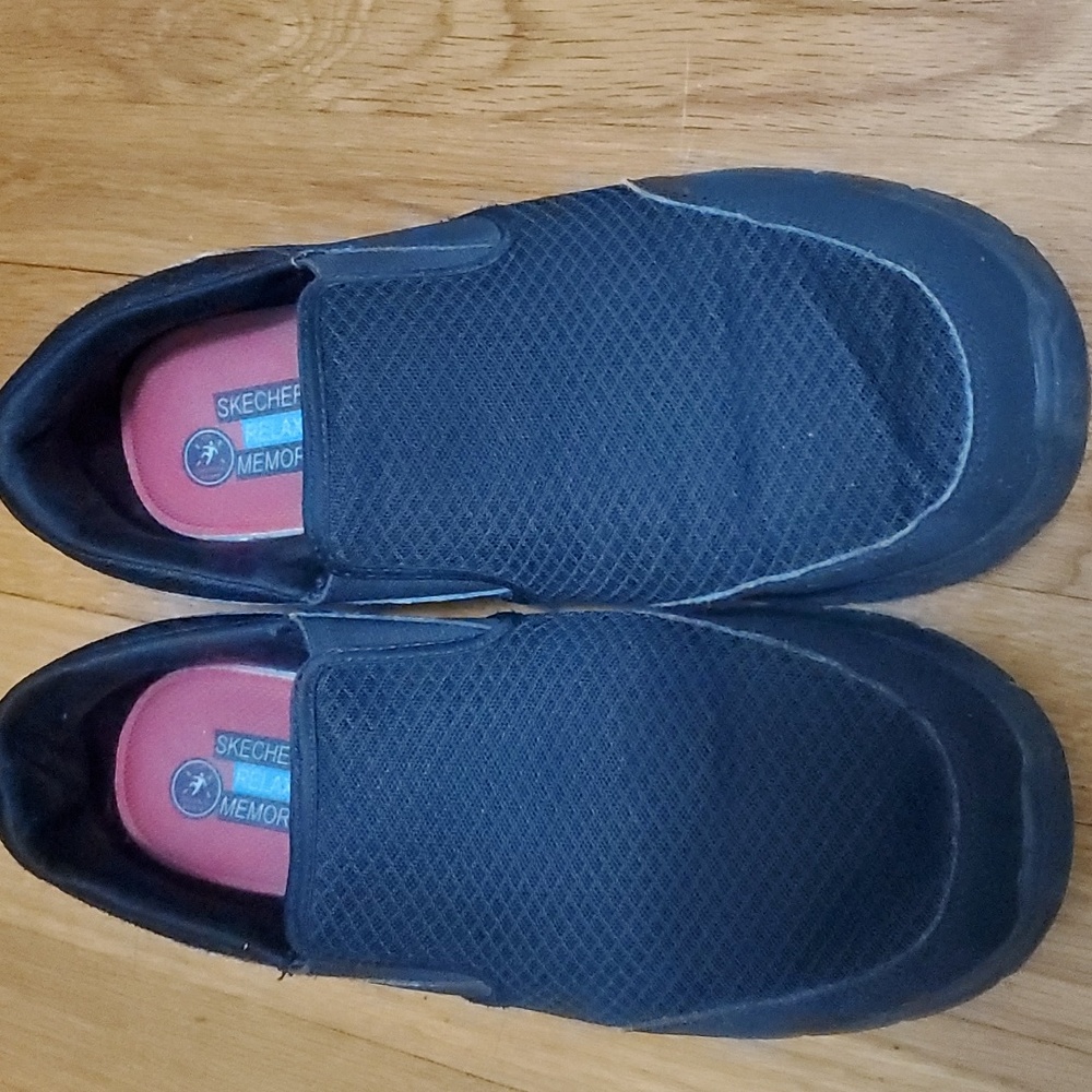Skechers Work Slip Resistant Memory Foam Shoes - Men's size 11